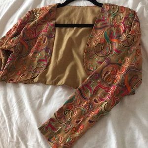 Embroidered short length blazer